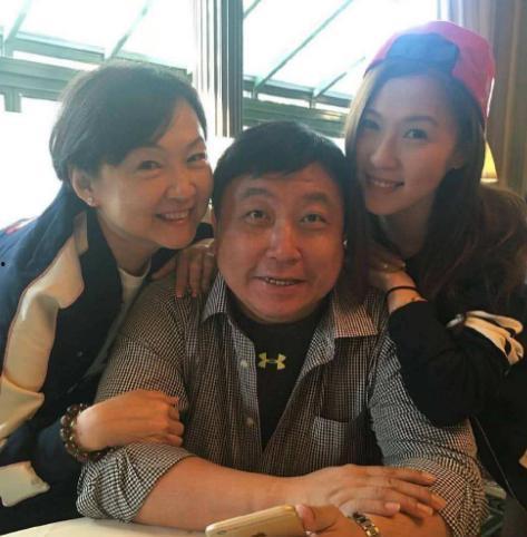王晶老婆爆料新闻,娱乐圈背后的惊人真相  第2张